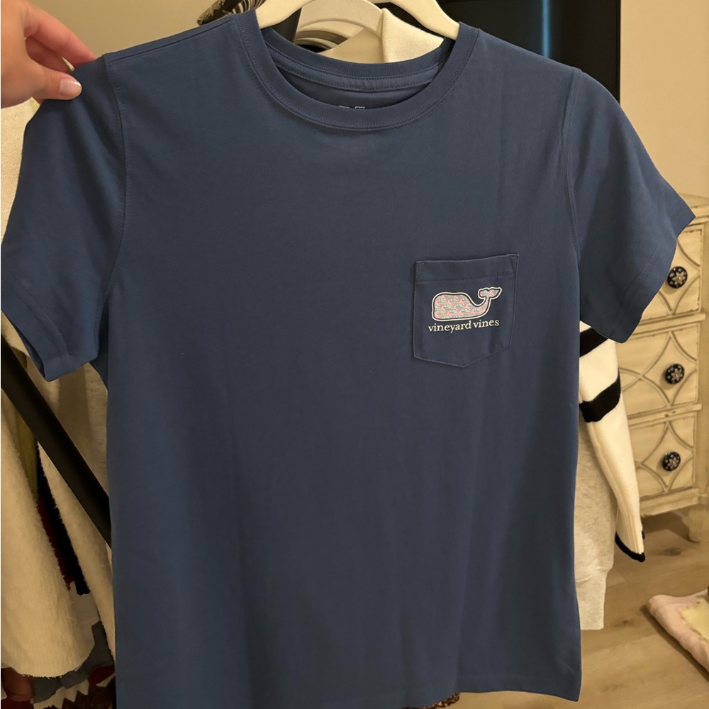 vineyard vines Women’s Short Sleeve Whale Fill Graphic T-Shirt XS Navy